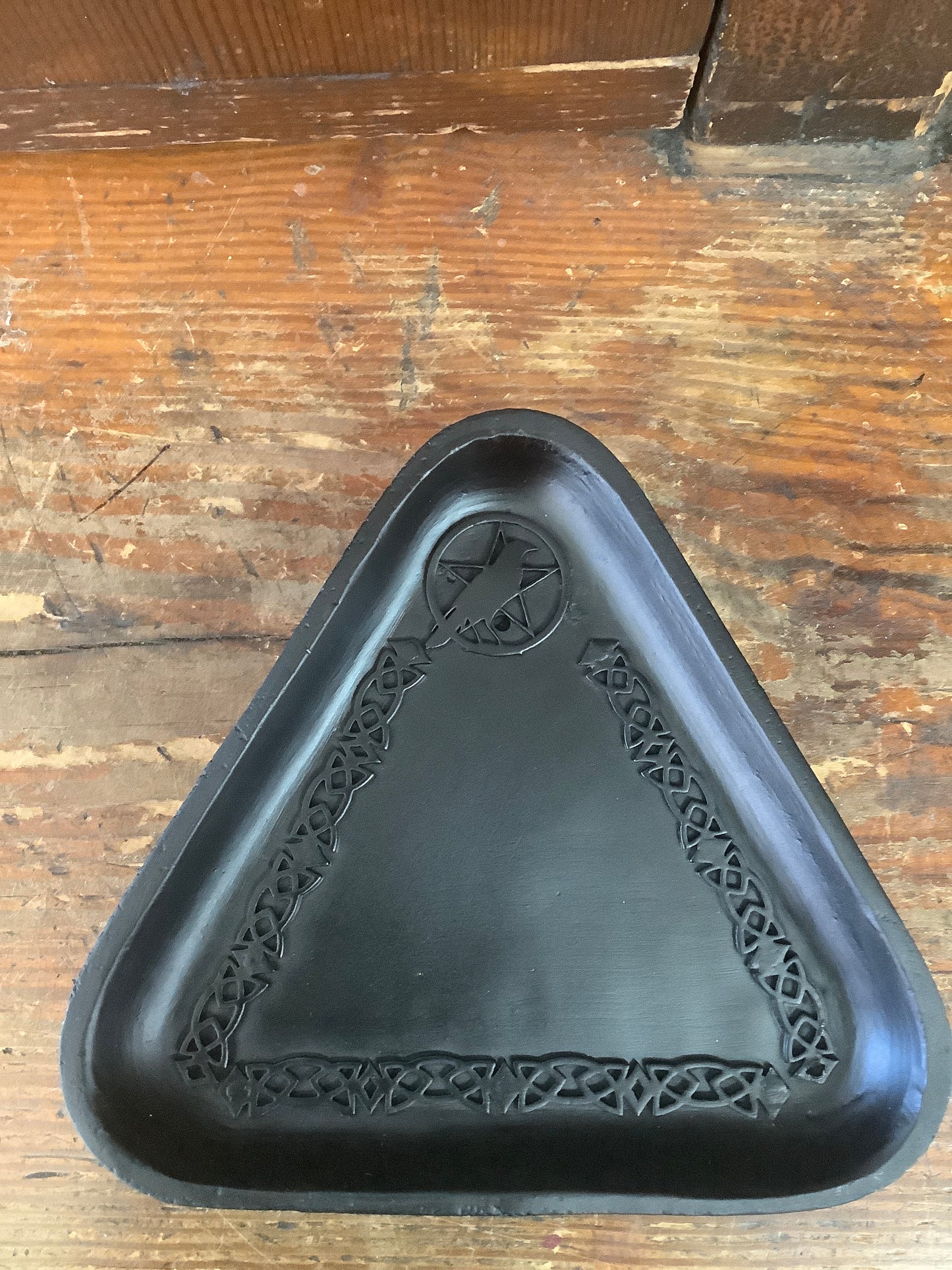 Cast iron incense holder triangle