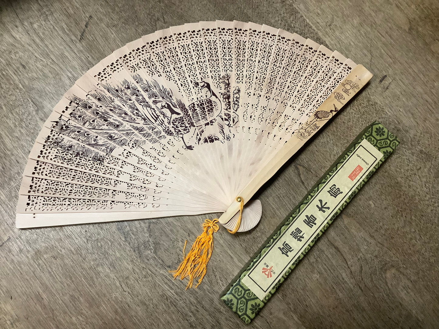 Deluxe 9 Inch Wooden Fan