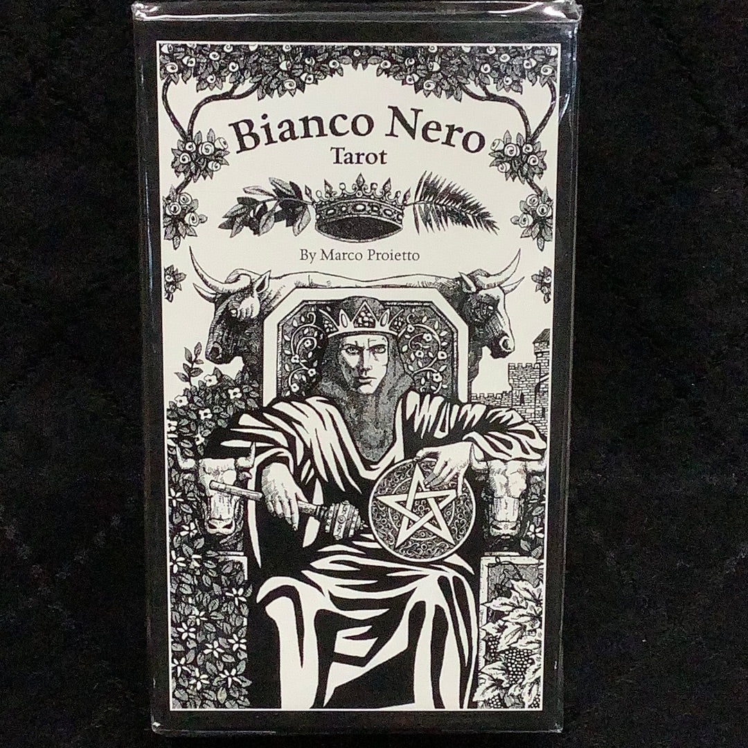 Bianco Nero Tarot